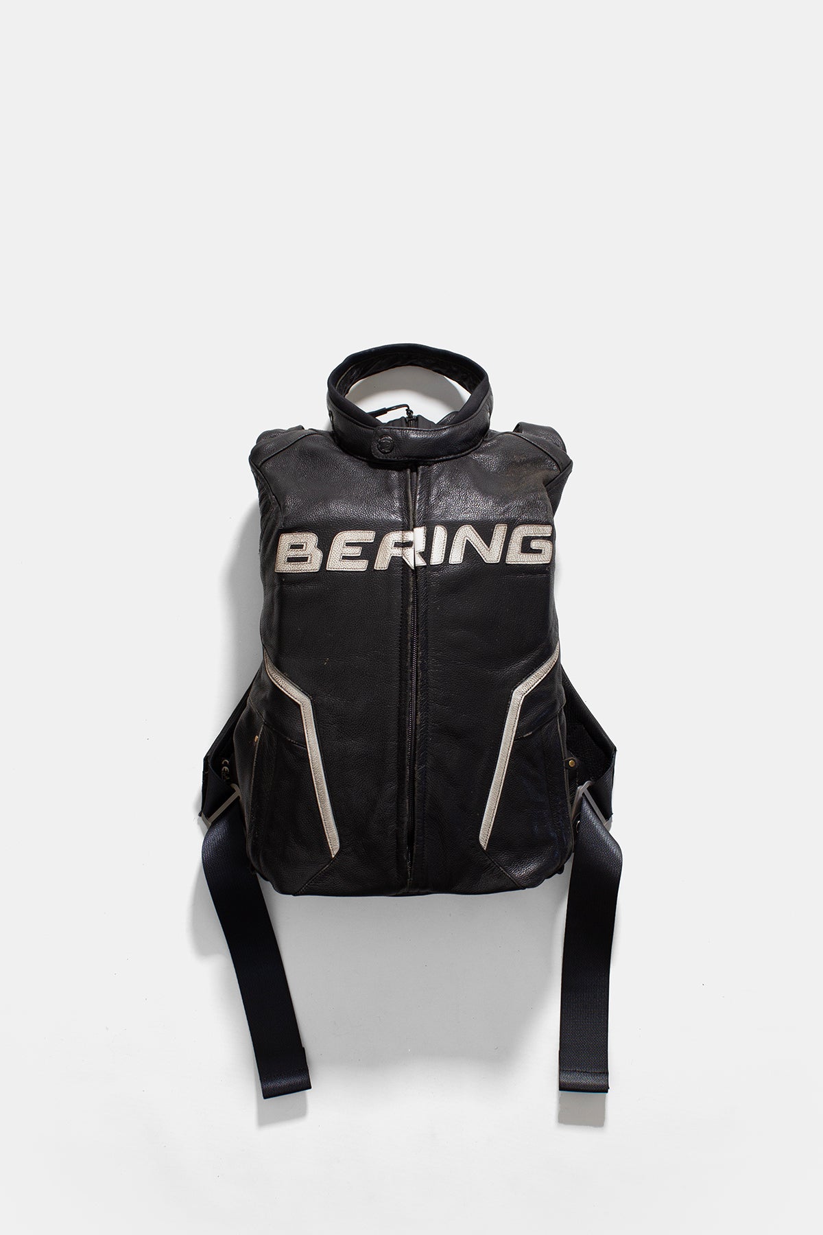 10L Bering Black/White Rallypack