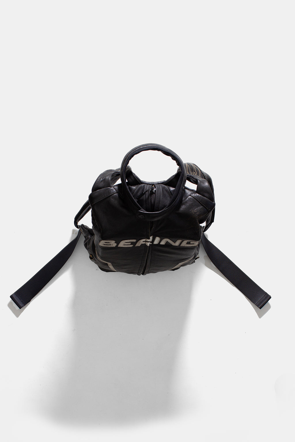 10L Bering Black/White Rallypack