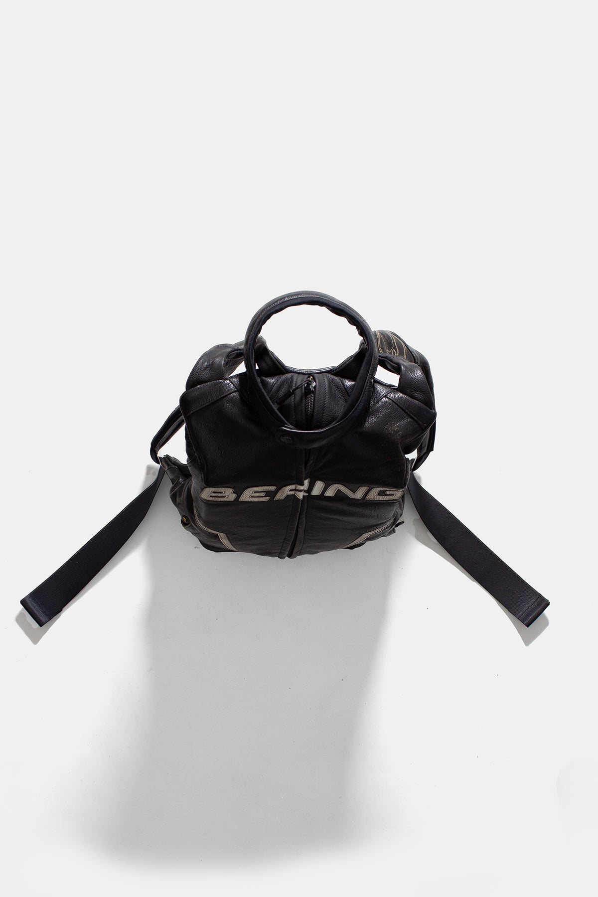 10L Bering Black/White Rallypack