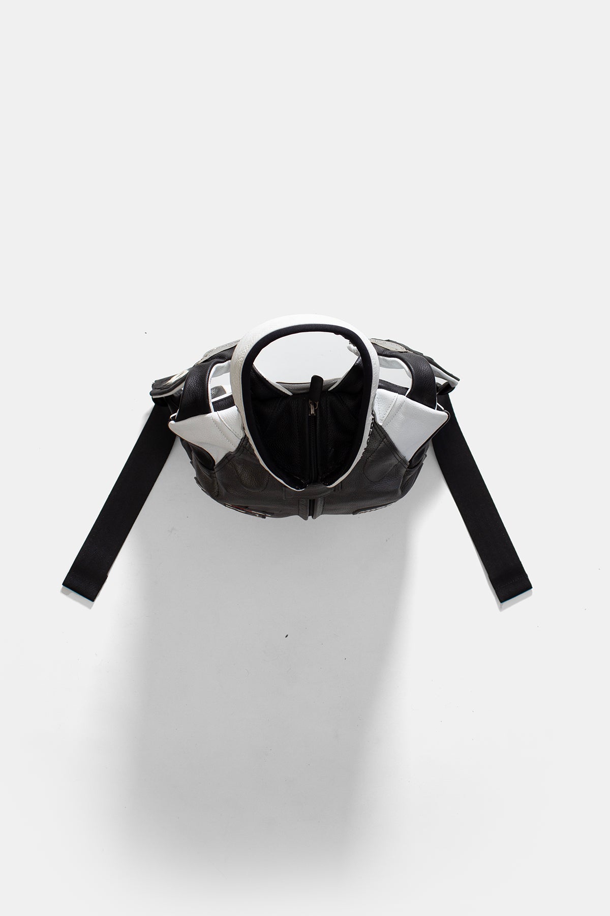 10L Hi Protech Silver/White/Black Rallypack